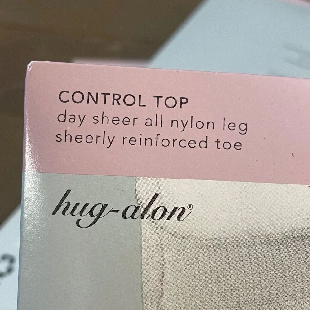 Hug Alon Nice Touch Daysheer Control Top Pantyhose Reinforce Toe Soft Taupe sz E